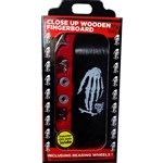 close up fingerboard skull hand (black)