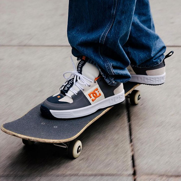 dc shoes