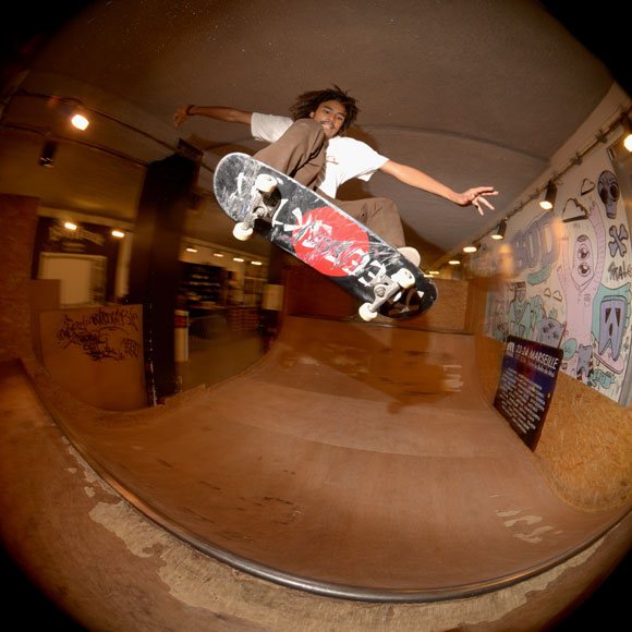Michael Kaba frontside 180 ollie Michael Kaba frontside 180 ollie