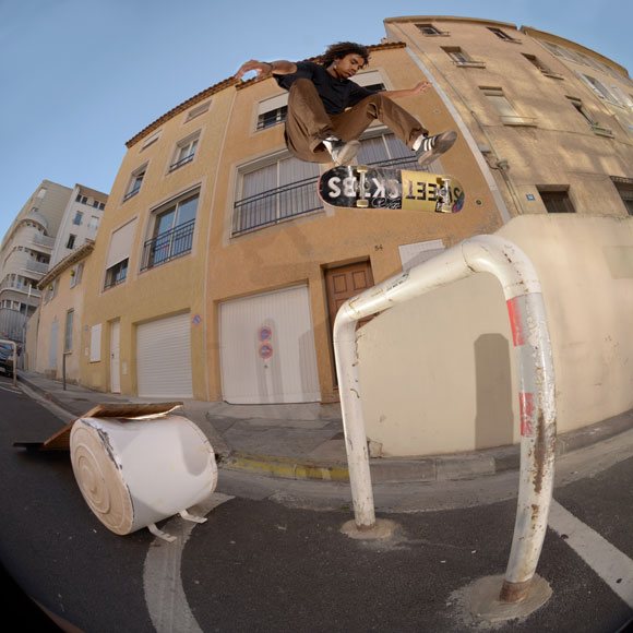 Michael Kaba heelflip Michael Kaba heelflip