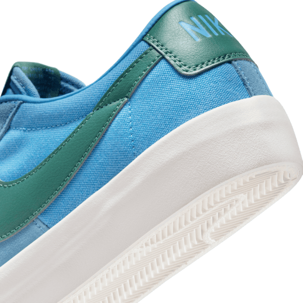 nike sb shoes zoom blazer low pro GT (university blue/bicoastal)