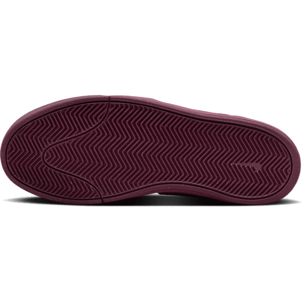 nike sb shoes react leo prm (dark betroot/team red)