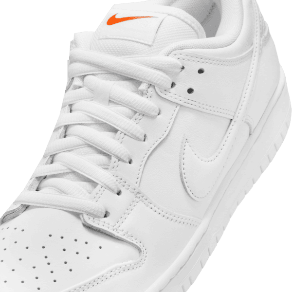 nike sb shoes dunk low pro iso triple white
