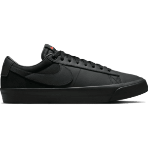 nike sb shoes zoom blazer low pro GT iso triple black