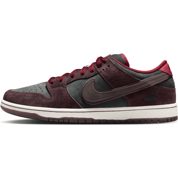 nike sb shoes dunk low pro qs riot skateshop