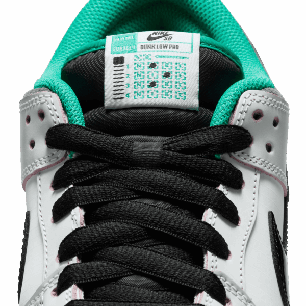 nike sb shoes dunk low pro qs csef white and black