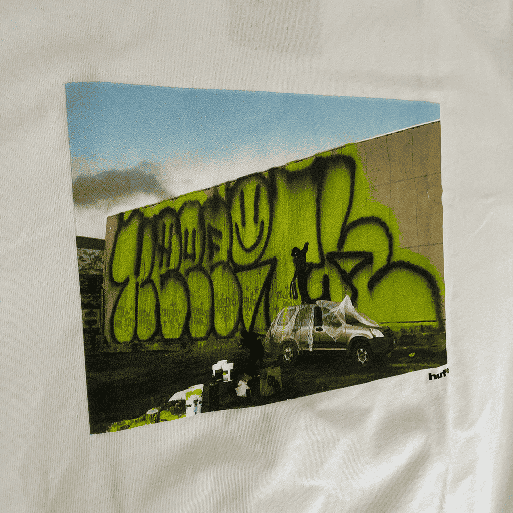 huf tee shirt remio bayside spray (white) huf tee shirt remio bayside spray (white)